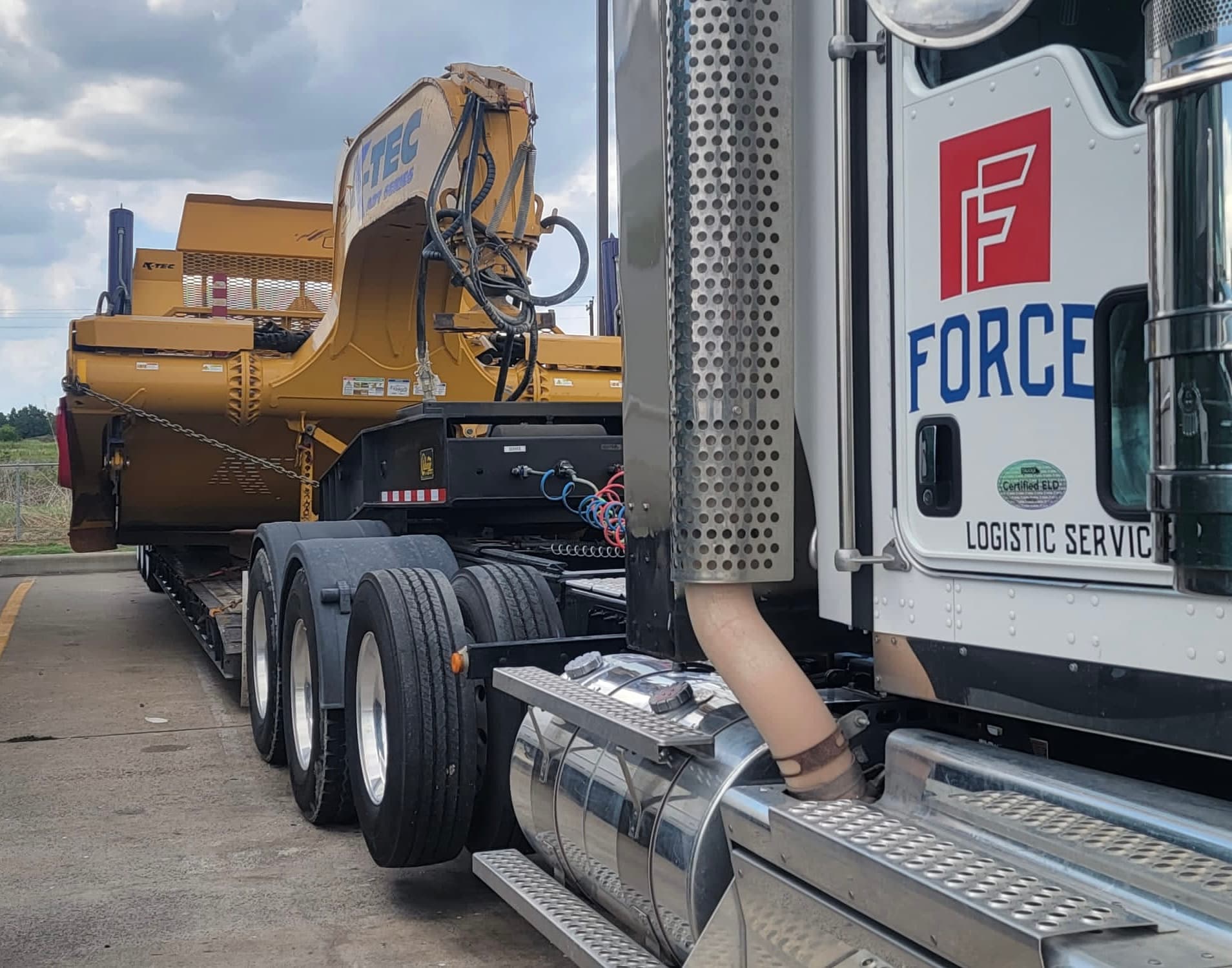 Force Logistic Services branding on truck